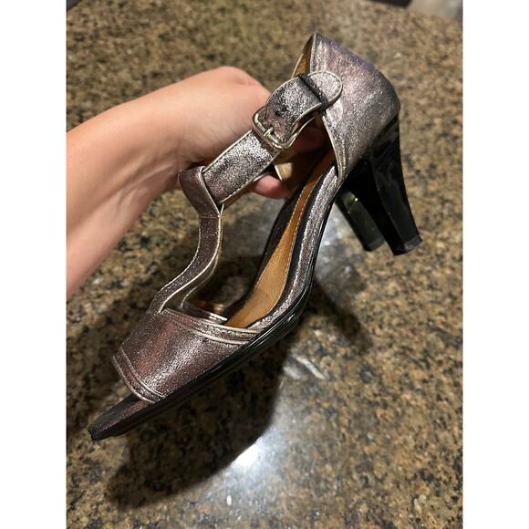 Sofft Pewter Silver Metallic T-Strap Peep Toe Heels - 8.5 Elegant Comfort Dressy - Picture 7 of 9